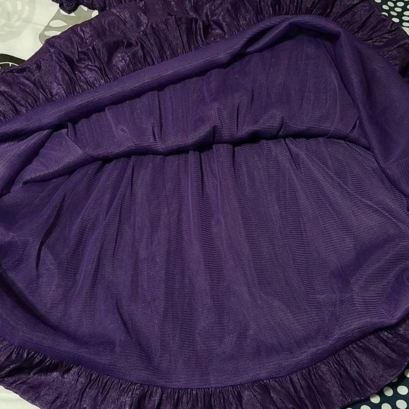 Purple dress - Picture 5 of 8